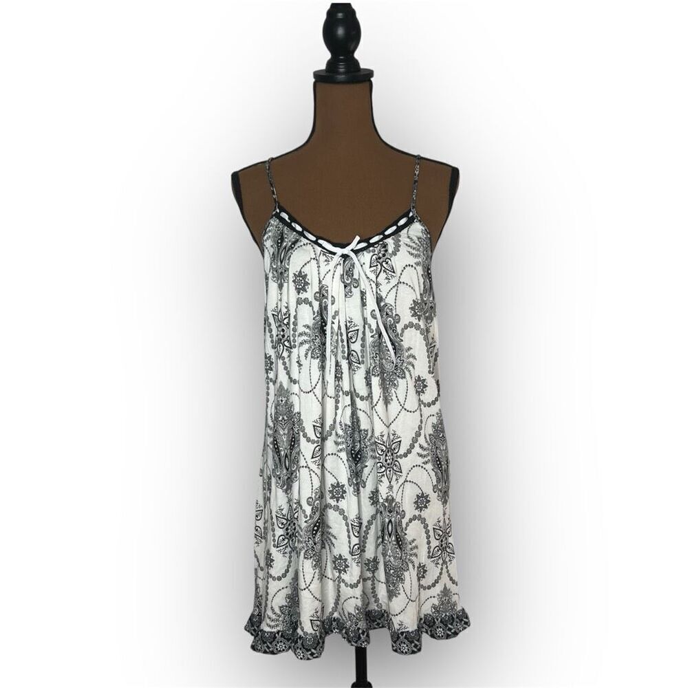 Studio Donatella Black & White Floral Print Chemise Nightgown, Women’s Medium